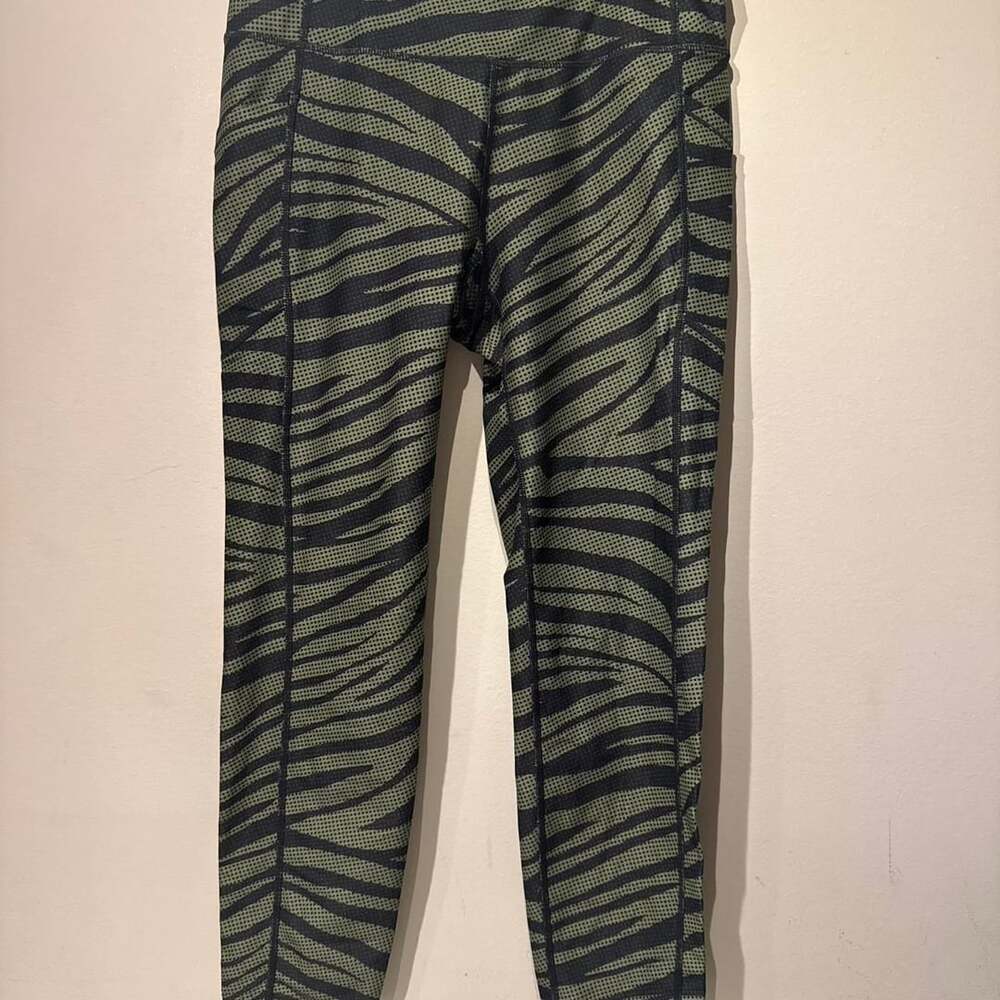 Calvin Klein Performance Wick 3/4 Zebra Print Leggings